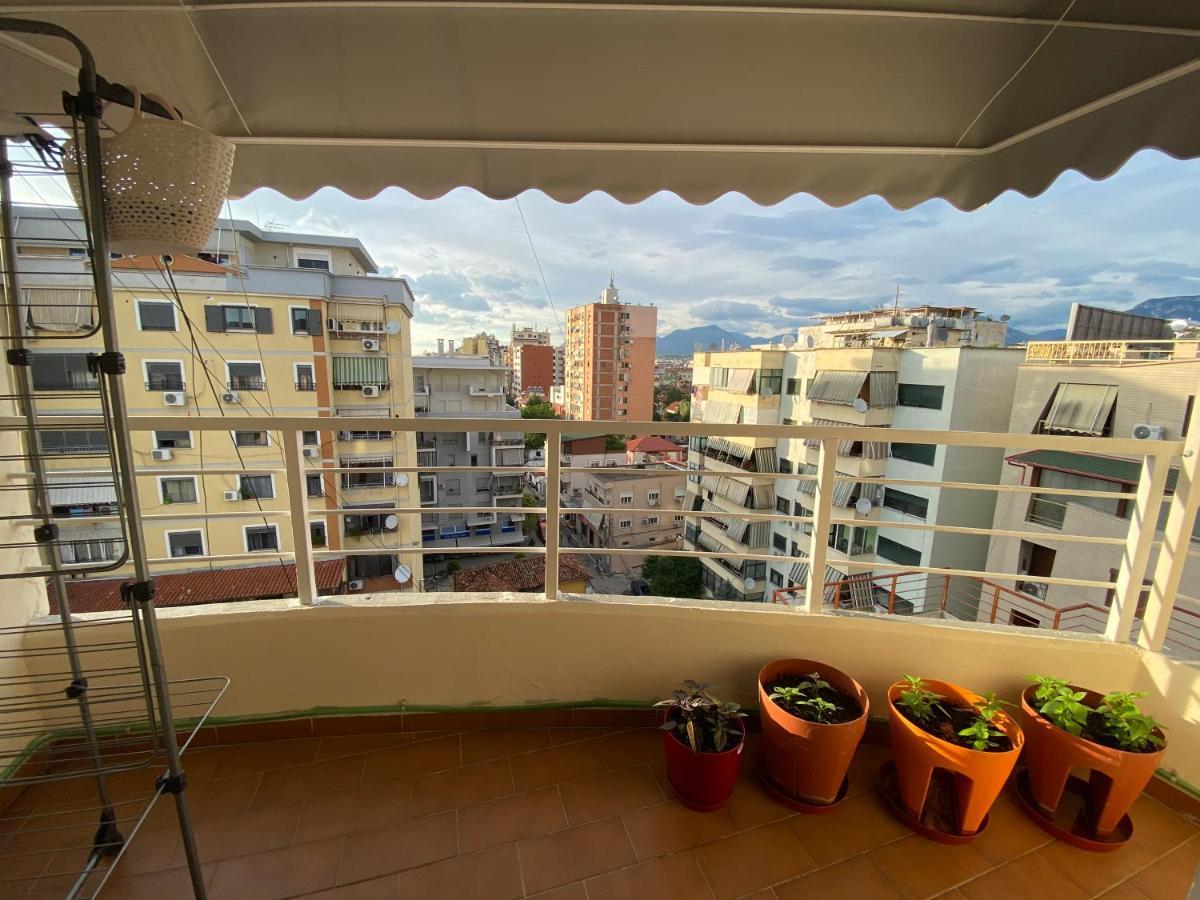 Era'S Apartment Tirana Buitenkant foto