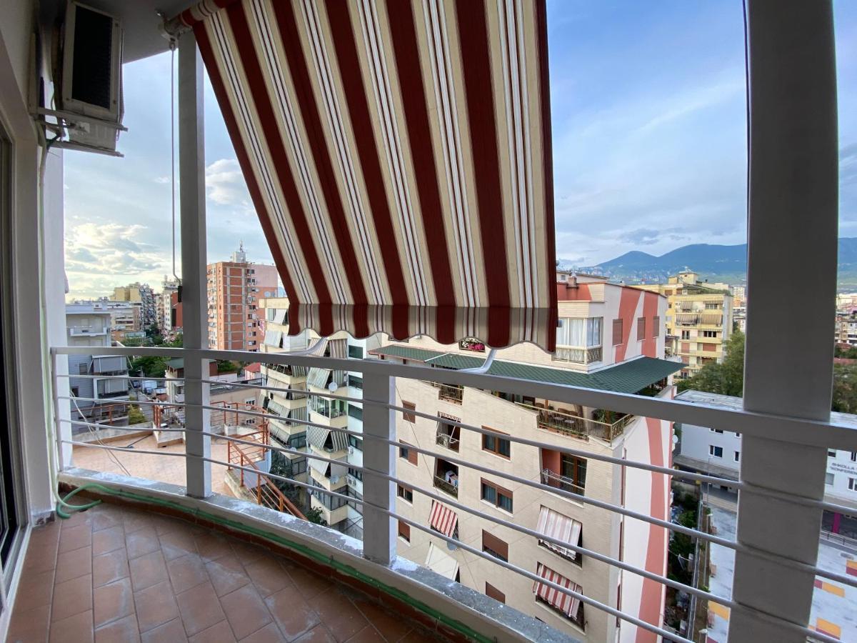 Era'S Apartment Tirana Buitenkant foto